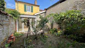 ventes de maisons avec cave à la Rochefoucauld (16110),