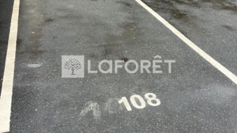 ventes parking box dans le quartier Roches, à Conflans-Sainte