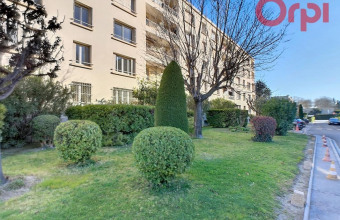 20 annonces de ventes dans le quartier Chevalier de Folard Sources