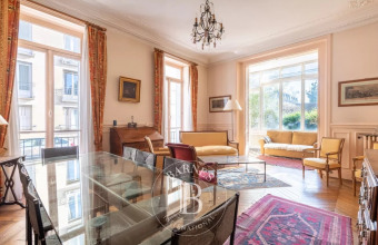 Appartement 2 pièces à vendre dans le quartier Clagny Glatigny de  Versailles (78)