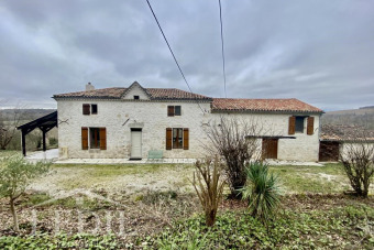 Maison avec Piscine intérieure privée sans vis à vis chauffée toute l  année, Quiévrecourt – Tarifs 2024