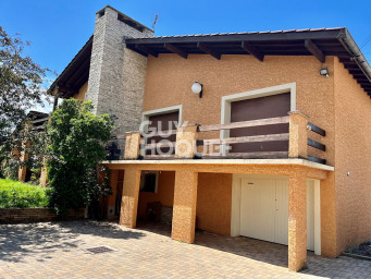 Maison a louer vaulx-en-velin - 6 pièce(s) - 184 m2 - Surfyn