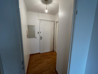 Appartement a louer saint-ouen-l'aumone - 1 pièce(s) - 28.7 m2 - Surfyn