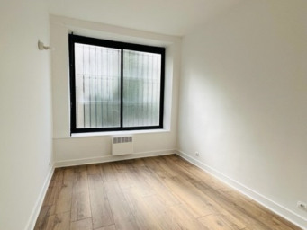 Appartement a louer paris-10e-arrondissement - 3 pièce(s) - 112 m2 - Surfyn
