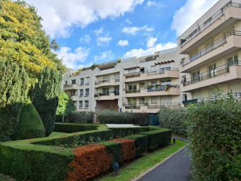 Appartement 1 pièce(s) 29 m²à louer Evry