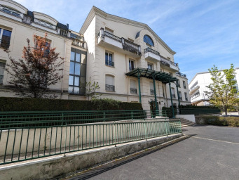 Appartement a louer le plessis-robinson - 2 pièce(s) - 50.43 m2 - Surfyn