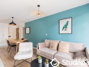 Appartement 1 pièce(s) 45 m²à louer Massy