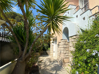 Maison a louer nimes - 6 pièce(s) - 130 m2 - Surfyn