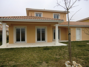 Maison a louer - 5 pièce(s) - 138 m2 - Surfyn