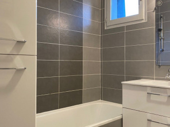 Appartement a louer fontaine - 3 pièce(s) - 72 m2 - Surfyn