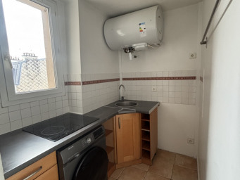 Appartement a louer paris-18e-arrondissement - 2 pièce(s) - 37 m2 - Surfyn