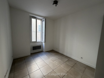 Appartement 1 pièce(s) 18 m²à louer Marseille-1er-arrondissement