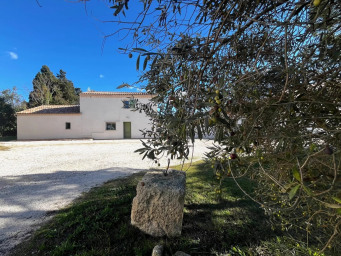 Maison a louer arles - 4 pièce(s) - 143 m2 - Surfyn