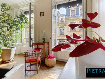 Appartement 370 000 € - 61 m²