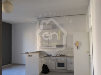 Appartement a louer arles - 2 pièce(s) - 50 m2 - Surfyn