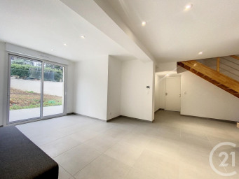 Maison a louer saint-cyr-sur-loire - 6 pièce(s) - 124.21 m2 - Surfyn