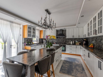 Maison a louer saint-herblain - 5 pièce(s) - 354.87 m2 - Surfyn