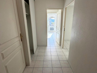 Appartement a louer marseille-12e-arrondissement - 4 pièce(s) - 96 m2 - Surfyn