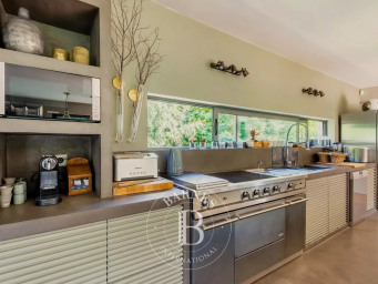 Maison a louer neuilly-sur-seine - 0 pièce(s) - 243.88 m2 - Surfyn