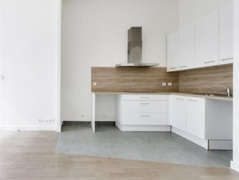 Appartement a louer paris-18e-arrondissement - 2 pièce(s) - 48 m2 - Surfyn