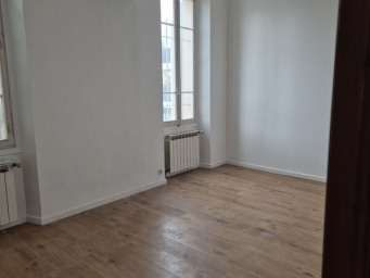 Maison a louer marseille-11e-arrondissement - 6 pièce(s) - 130 m2 - Surfyn
