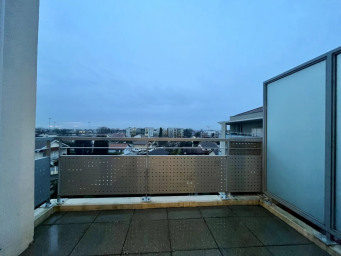 Appartement a louer decines-charpieu - 3 pièce(s) - 68.04 m2 - Surfyn