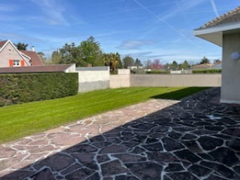 Maison a louer vaulx-en-velin - 4 pièce(s) - 120 m2 - Surfyn