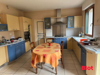 Maison a louer bruz - 7 pièce(s) - 195.03 m2 - Surfyn