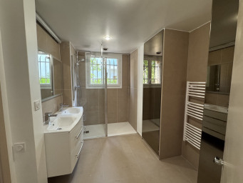 Maison a louer marseille-1er-arrondissement - 4 pièce(s) - 198.94 m2 - Surfyn