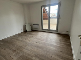 Appartement a louer  - 4 pièce(s) - 119 m2 - Surfyn