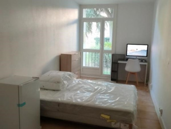 Appartement 1 pièce(s) 10 m²à louer Ris-orangis