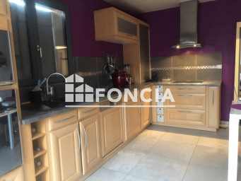 Maison a louer - 6 pièce(s) - 161.8 m2 - Surfyn
