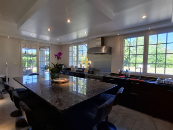 Maison a louer persan - 7 pièce(s) - 195 m2 - Surfyn