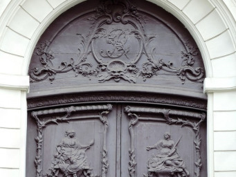 Maison a louer paris-16e-arrondissement - 8 pièce(s) - 400 m2 - Surfyn