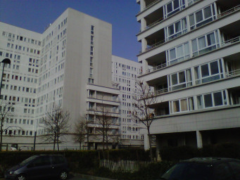 Appartement a louer villeneuve-la-garenne - 4 pièce(s) - 71 m2 - Surfyn