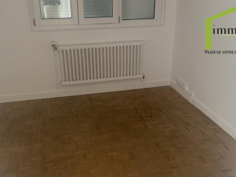 Appartement a louer rueil-malmaison - 3 pièce(s) - 48.4 m2 - Surfyn