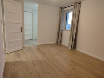 Maison a louer lons-le-saunier - 5 pièce(s) - 108 m2 - Surfyn