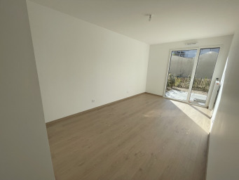 Appartement a louer lyon-8e-arrondissement - 2 pièce(s) - 59.3 m2 - Surfyn