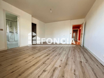 Appartement 5 pièce(s) 143 m²à louer Tours