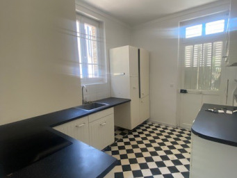 Maison a louer issy-les-moulineaux - 8 pièce(s) - 145.15 m2 - Surfyn