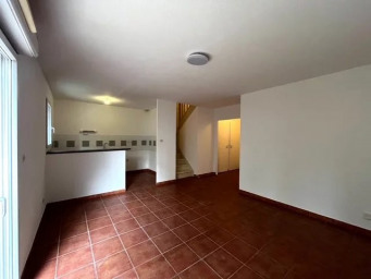 Maison a louer arles - 4 pièce(s) - 70.69 m2 - Surfyn