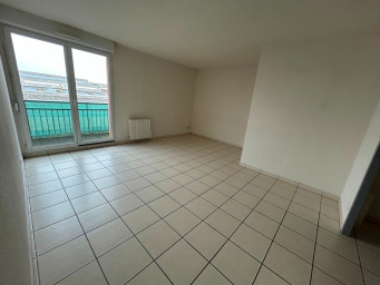 Appartement a louer persan - 3 pièce(s) - 60 m2 - Surfyn