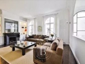 Maison a louer paris-1er-arrondissement - 9 pièce(s) - 251.01 m2 - Surfyn