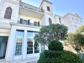 Maison a louer marseille-8e-arrondissement - 7 pièce(s) - 250 m2 - Surfyn