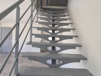 Maison a louer roanne - 6 pièce(s) - 140 m2 - Surfyn