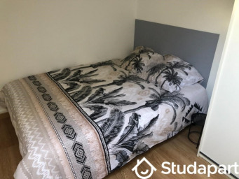 Appartement a louer reims - 1 pièce(s) - 10 m2 - Surfyn