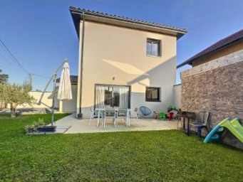 Maison a louer saint-quentin - 5 pièce(s) - 136 m2 - Surfyn