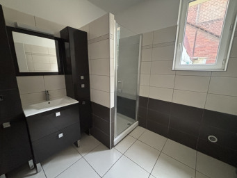 Maison a louer douai - 6 pièce(s) - 0 m2 - Surfyn