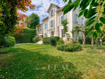 Maison a louer versailles - 9 pièce(s) - 349.19 m2 - Surfyn
