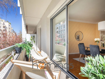 Appartement a louer lyon-6e-arrondissement - 5 pièce(s) - 163 m2 - Surfyn